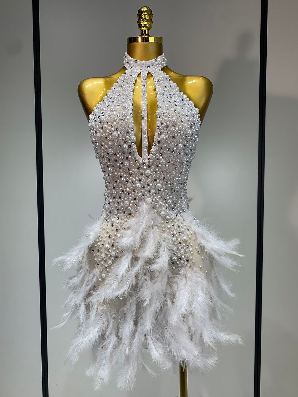 Sexy Halter Backless Feather Pearl Short Party Dress Women Luxury Rhinestone Cel