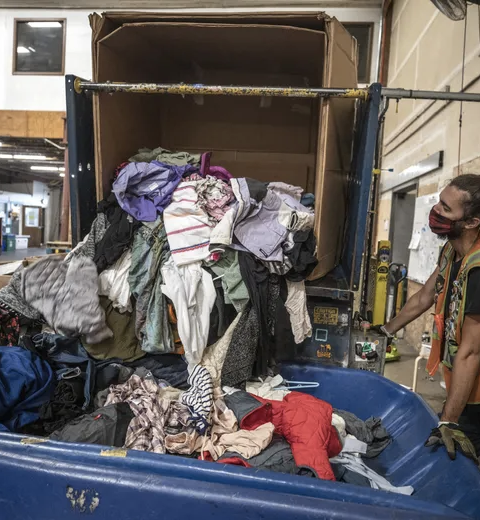 WHAT ACTUALLY HAPPENS TO THE CLOTHES WE DONATE?