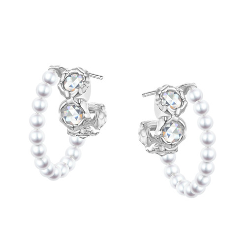 Ballroom / Candelabra Pearl Earring Mmagpy