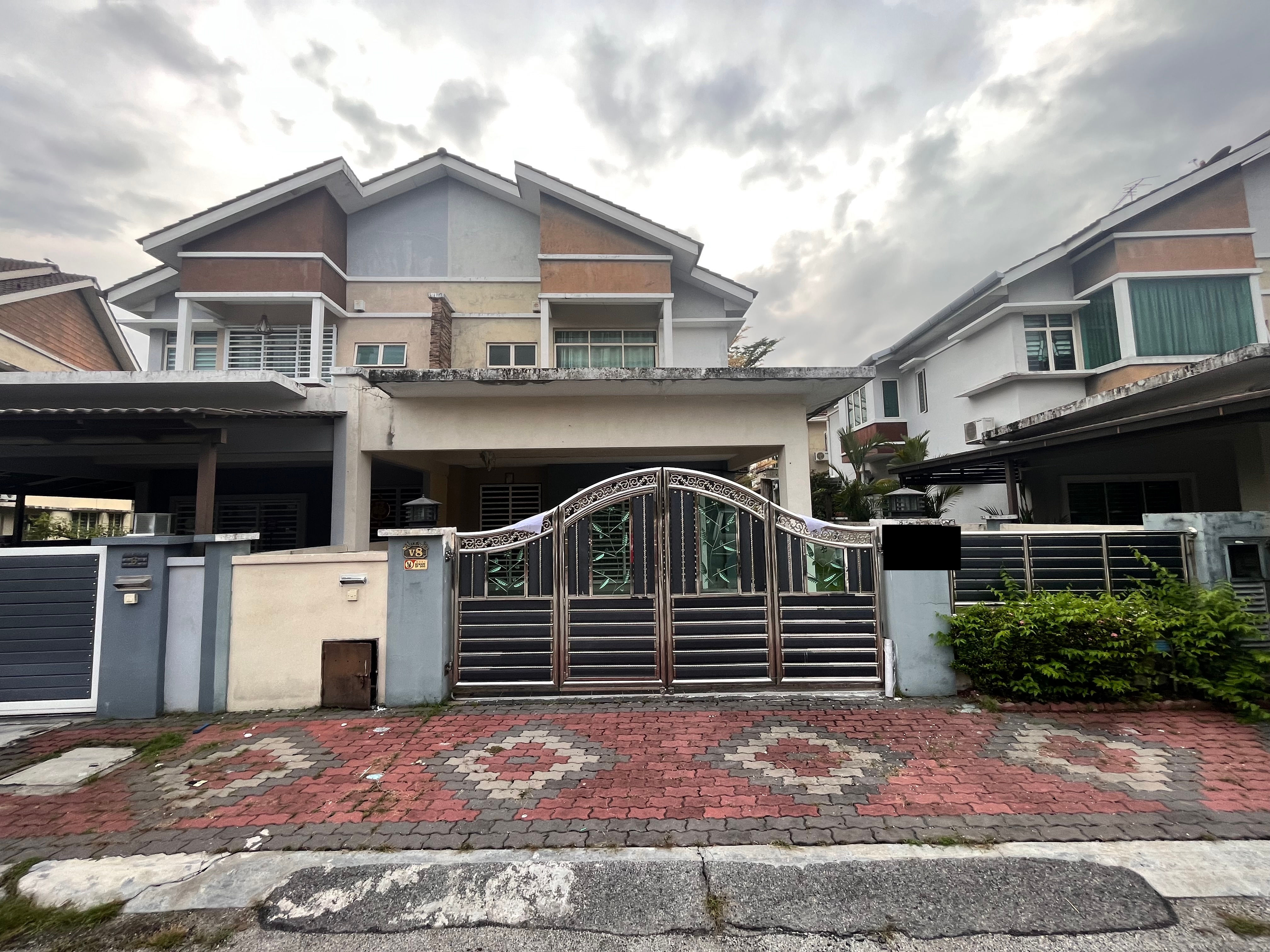 SEMI DETACHED HOUSE PENGKALAN TIARA, LAHAT