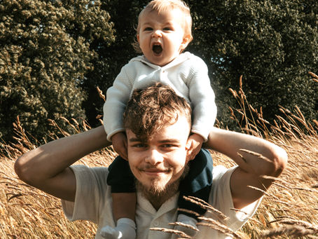 Why Candid Photos Matter More Than Perfect Poses