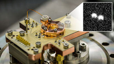 csm_microtraps_photoshooting_two_ions_2b2ebb6eab.jpg