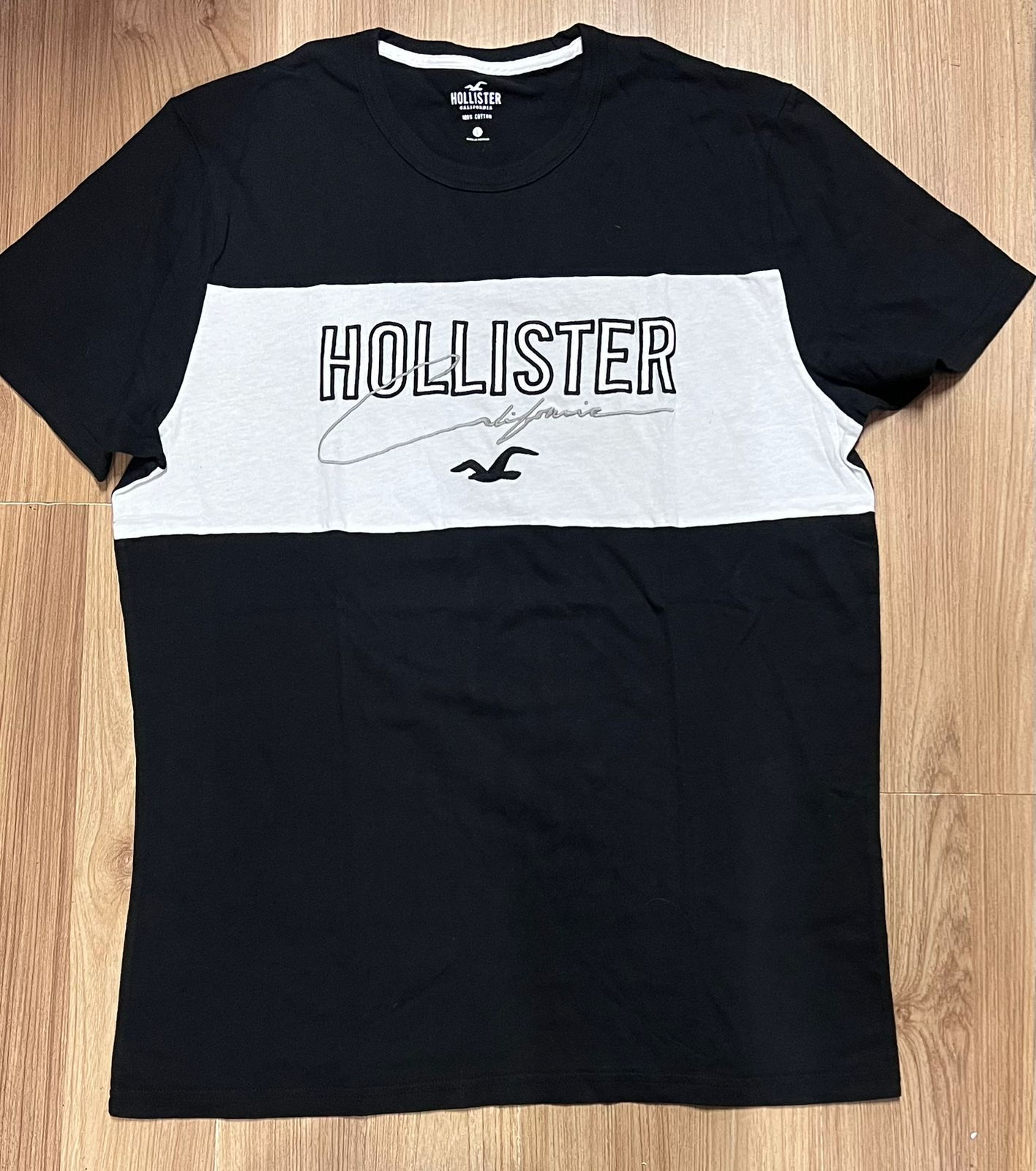 Camiseta Hollister