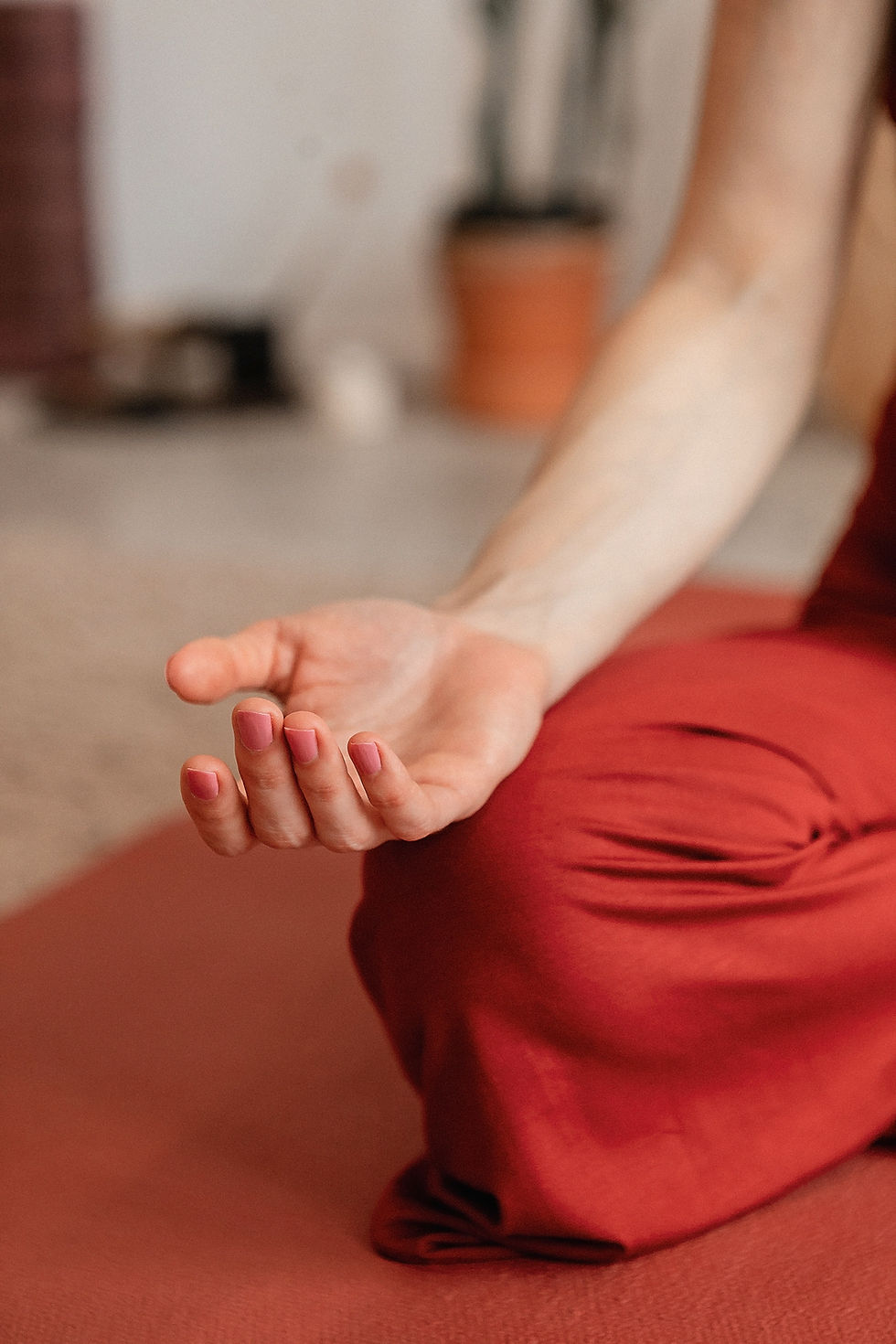 Miniatiūra: Restorative YIN oro joga. Nusiraminimui, emociniam aiškumui, atsinaujinimui