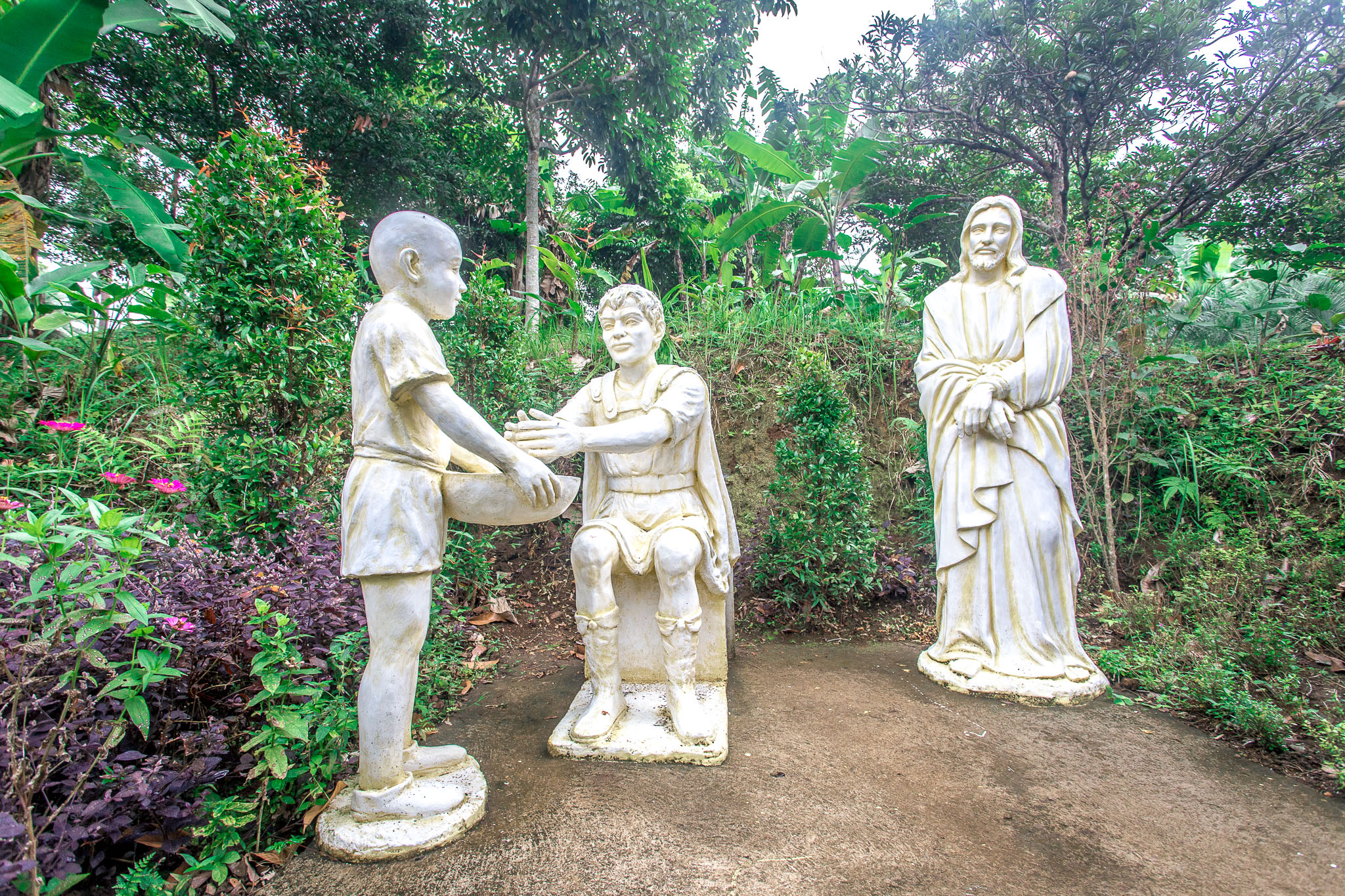 Via Crucis Garden
