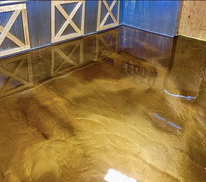 Shiny brown resin floor