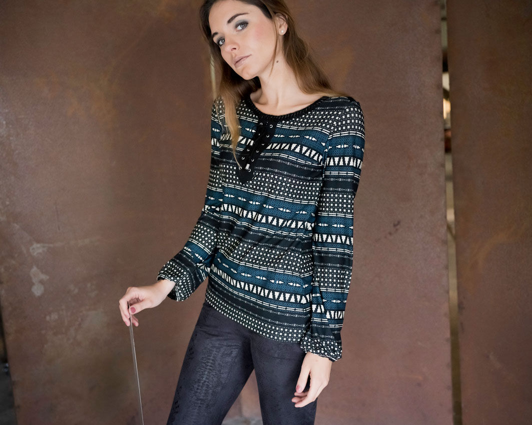 LO!LES FILLES TEE SHIRT REF: H21047 LUZ