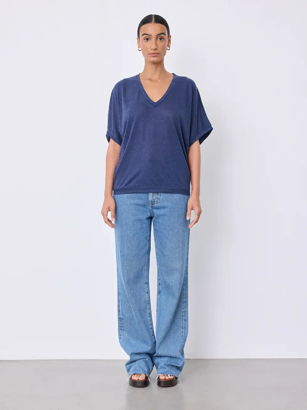 Miniaturbild: NOTSHY- TSHIRT COL V EN LIN REF: SOPHIA