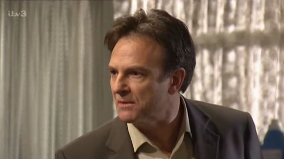 Richard shouts at David