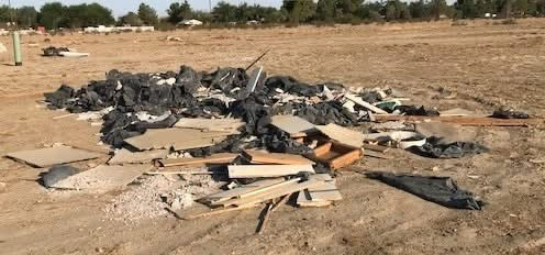 Cal Recycle aborda basura tirada ilegal en el Valle de Antelope