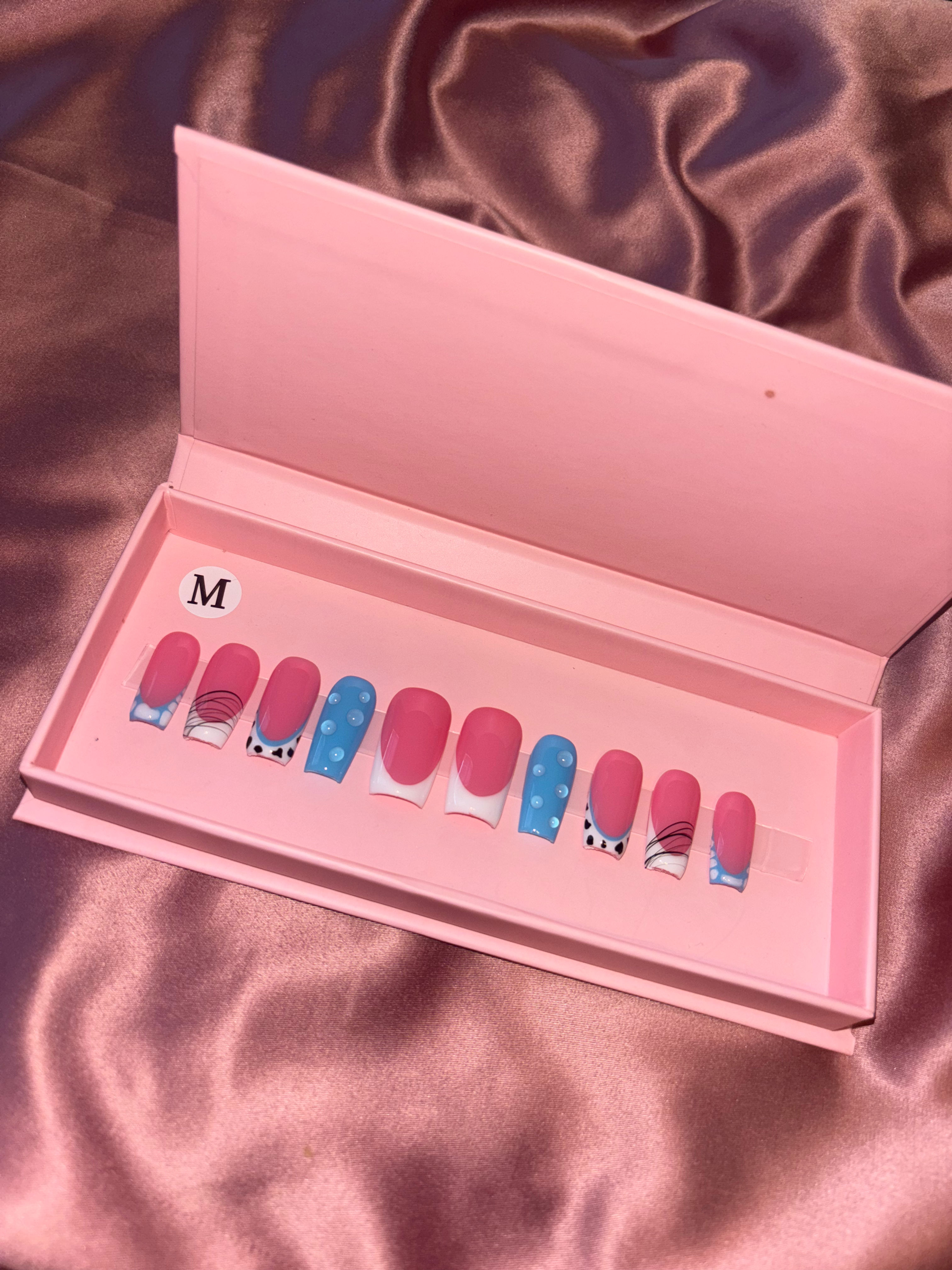 Blush & Blue Dream Press Ons
