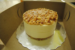 Mousse de queso crema y streusel