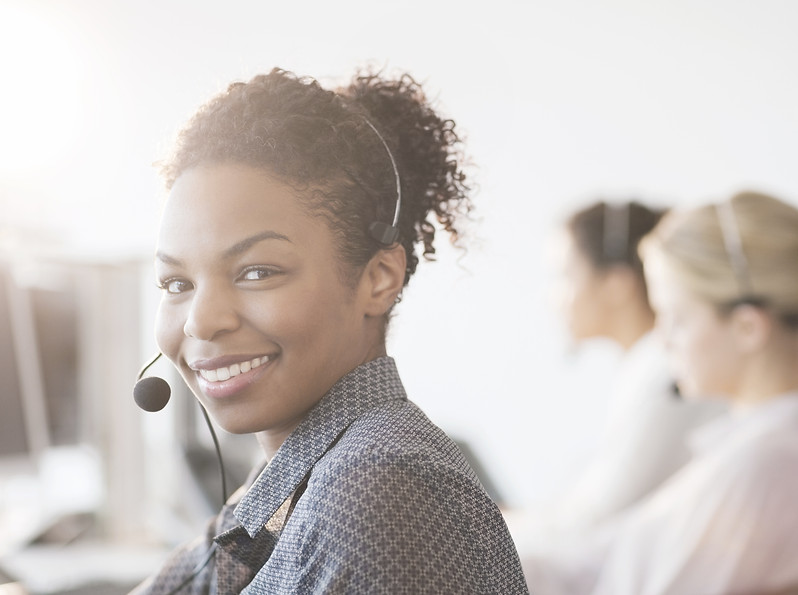 Equipo de soporte operativo virtual brindando asistencia profesional remota para tareas administrativas, comerciales y de marketing