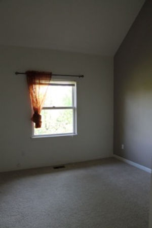 5.main floor bedroom.jpeg