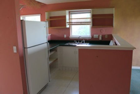 4.kitchen.jpeg