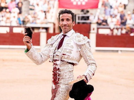 Una oreja de gran repercusión para el toreo poderoso de David de Miranda que rozó la ‘Puerta Grande’ en Madrid