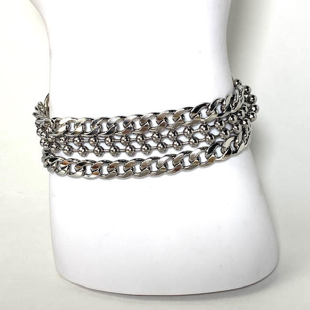 Thumbnail: Versatile Loop Chain Necklace- Curb Chain