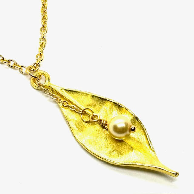 Golden Pearl Drop Leaf Necklace- Gold