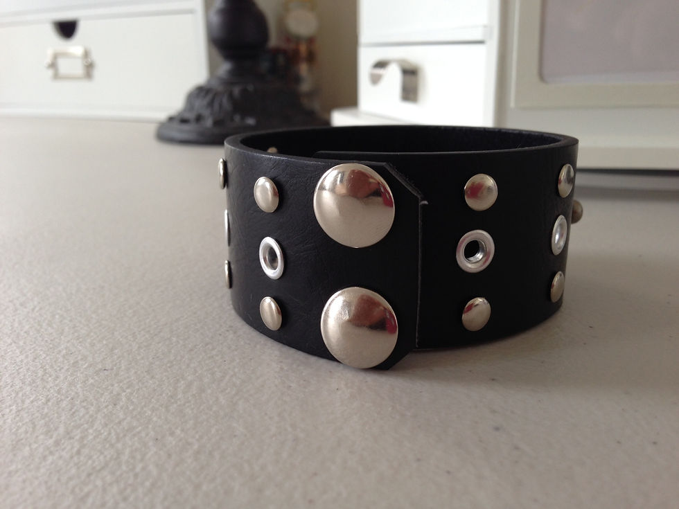 Thumbnail: the Tuff Cuff - Skull