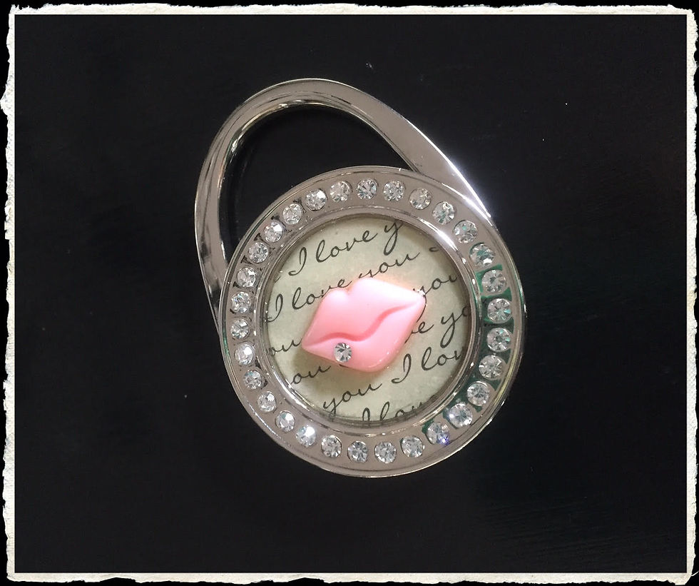 Thumbnail: Purse Holder- the I Love U Kiss