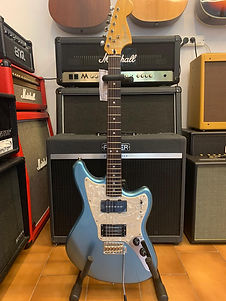 Fender Modern Player Jaguar