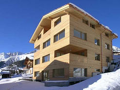 Sedrun-Holzbau.jpg