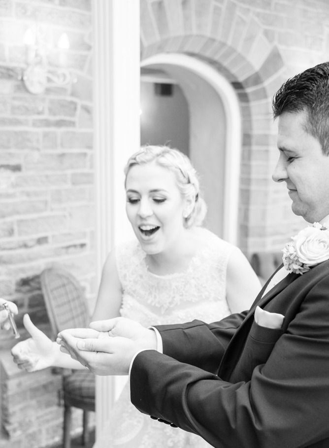 South Wales Wedding Magician – Unforgettable Entertainment for Your Big Day