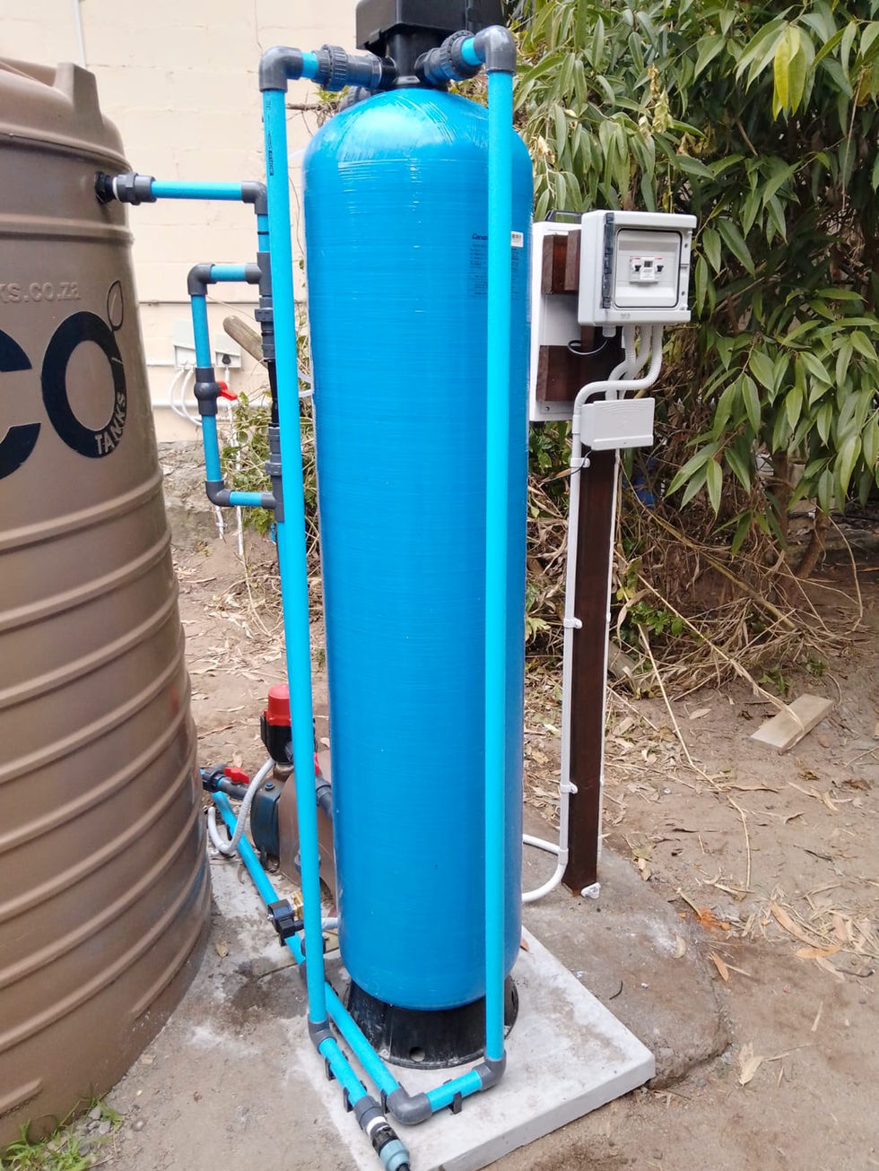 The Water Solar Company installed a multi-stage borehole water filtration system in Hout Bay, Cape Town, using advanced ozone treatment technology.