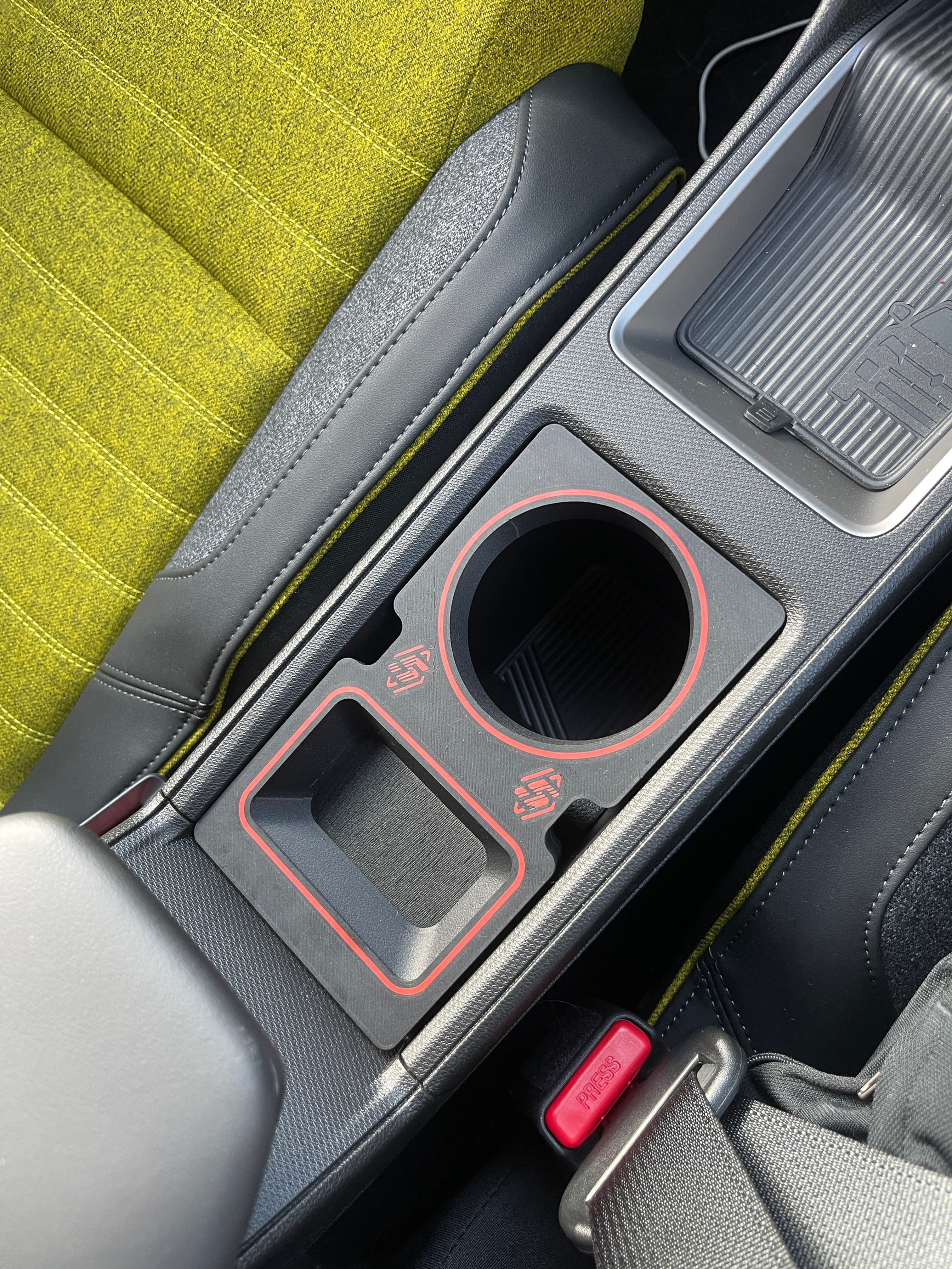 Single Cup holder for Renault 5 Etech