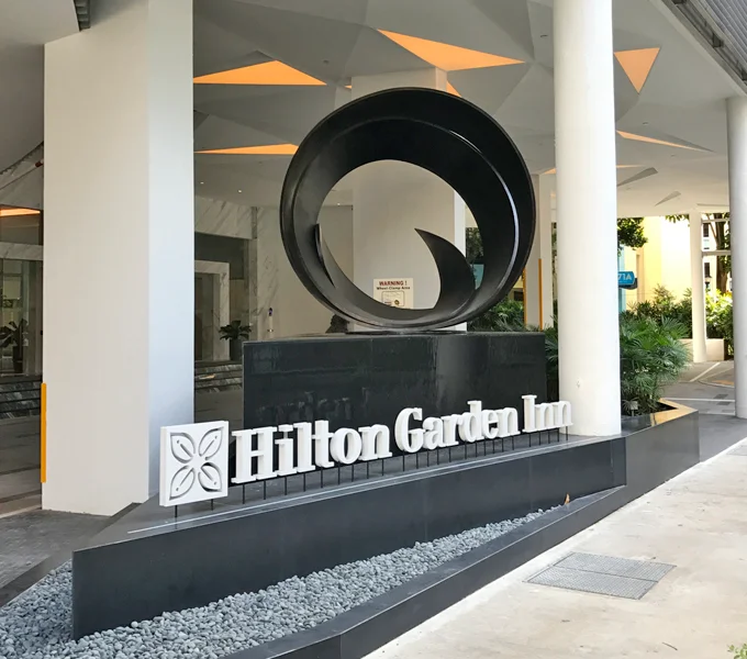 Sculpture Hilton Garden Inn