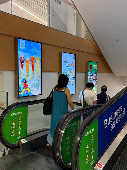 City square mall singapore wall mounted digital signage advertising static singapore
