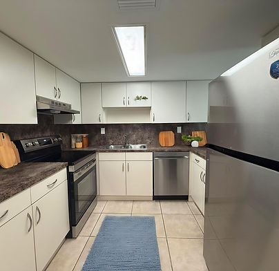 Kitchen-2 - Kitchen - Modern - 0 (1).jpg