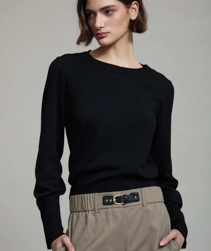 Sweater cuff buttons