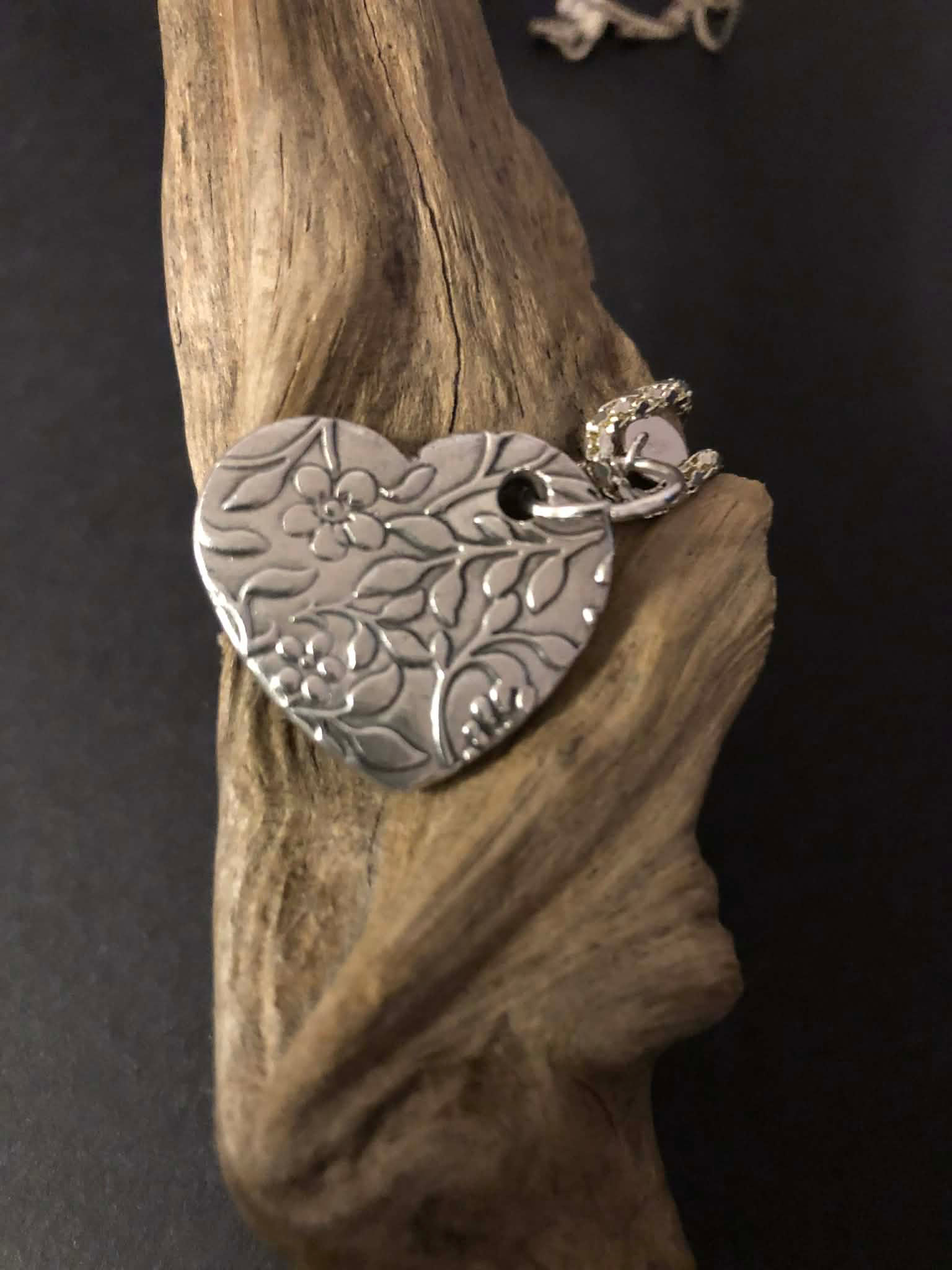 Silver pendant and necklace