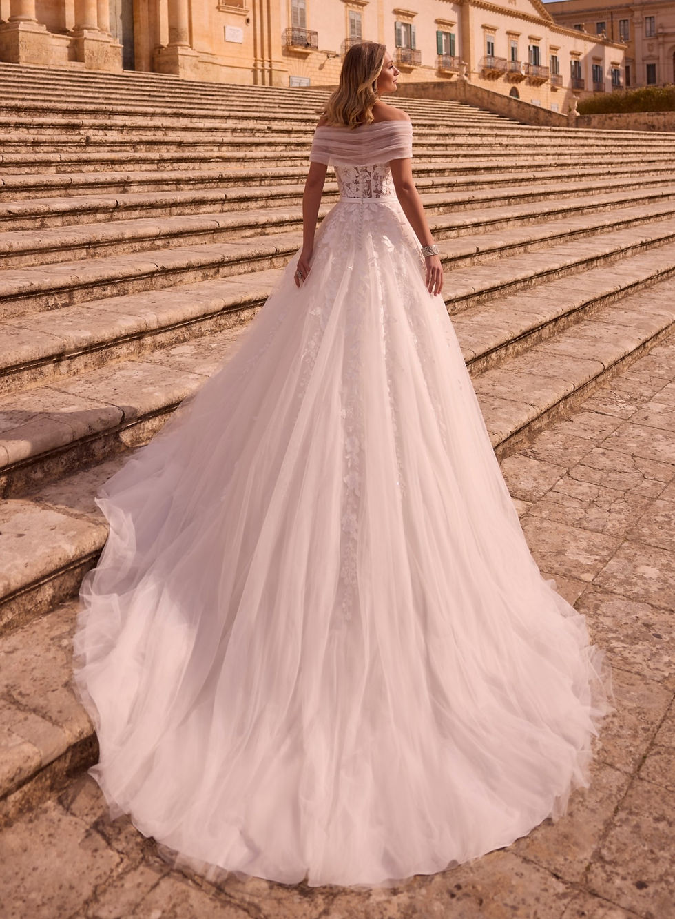 53061_0037-zoom-zoom