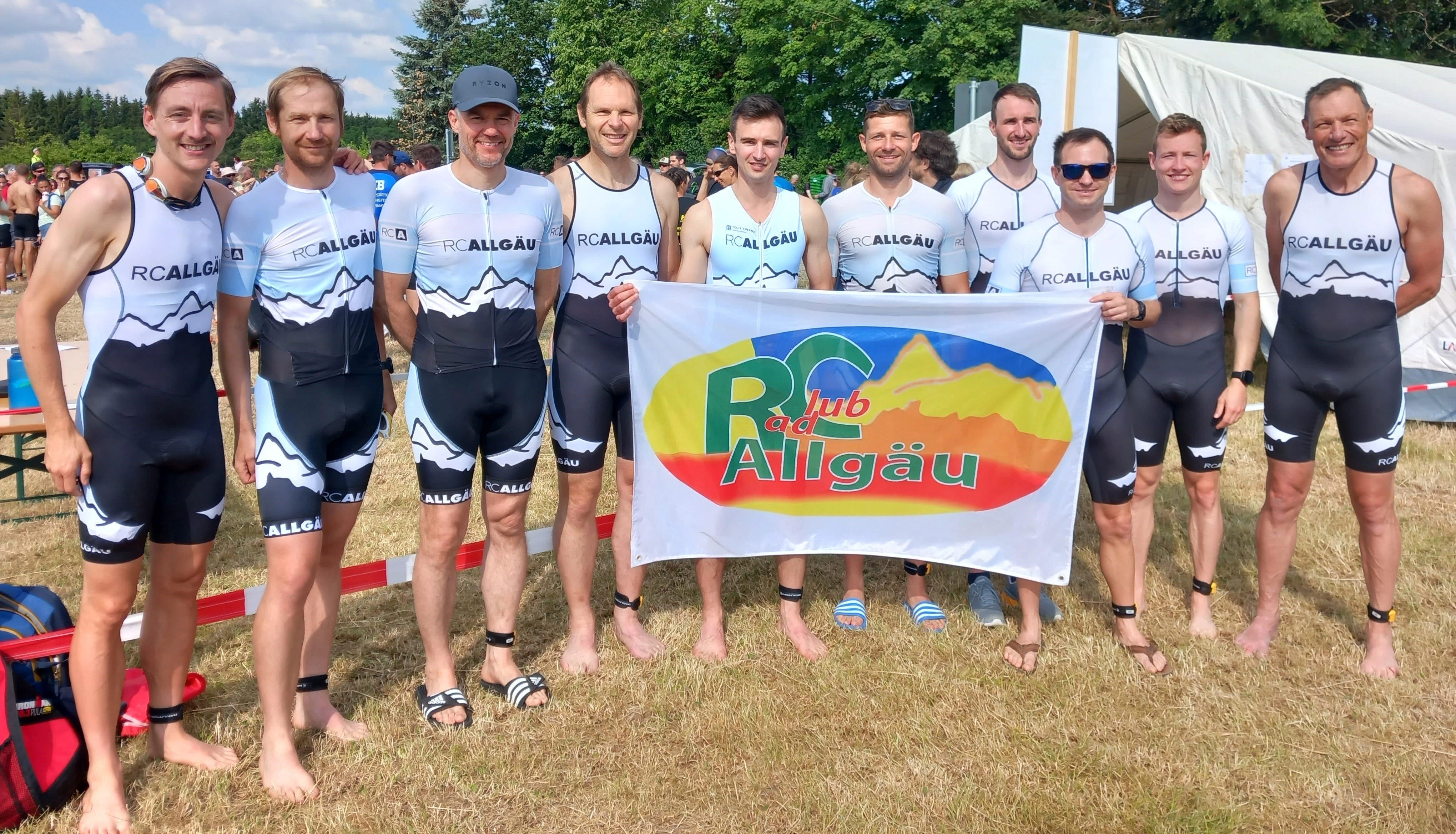 von links: M. Urlbauer, S. Tolksdorf, G. Kopp, M. Bauer, B. Gietl, W. Schneider, S. Sorg, A. Wolf und J. Jäckle
Foto von Klaus Görig