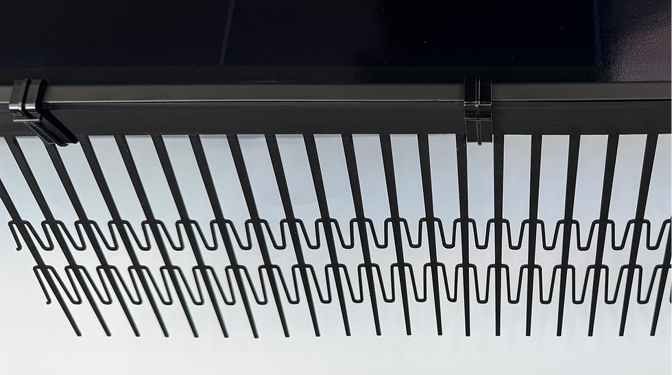C-Clips im Abstand von max. 20 cm setzen