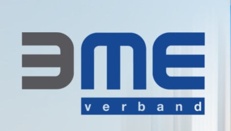 Einkaufsmanagerinnen führen aktiv