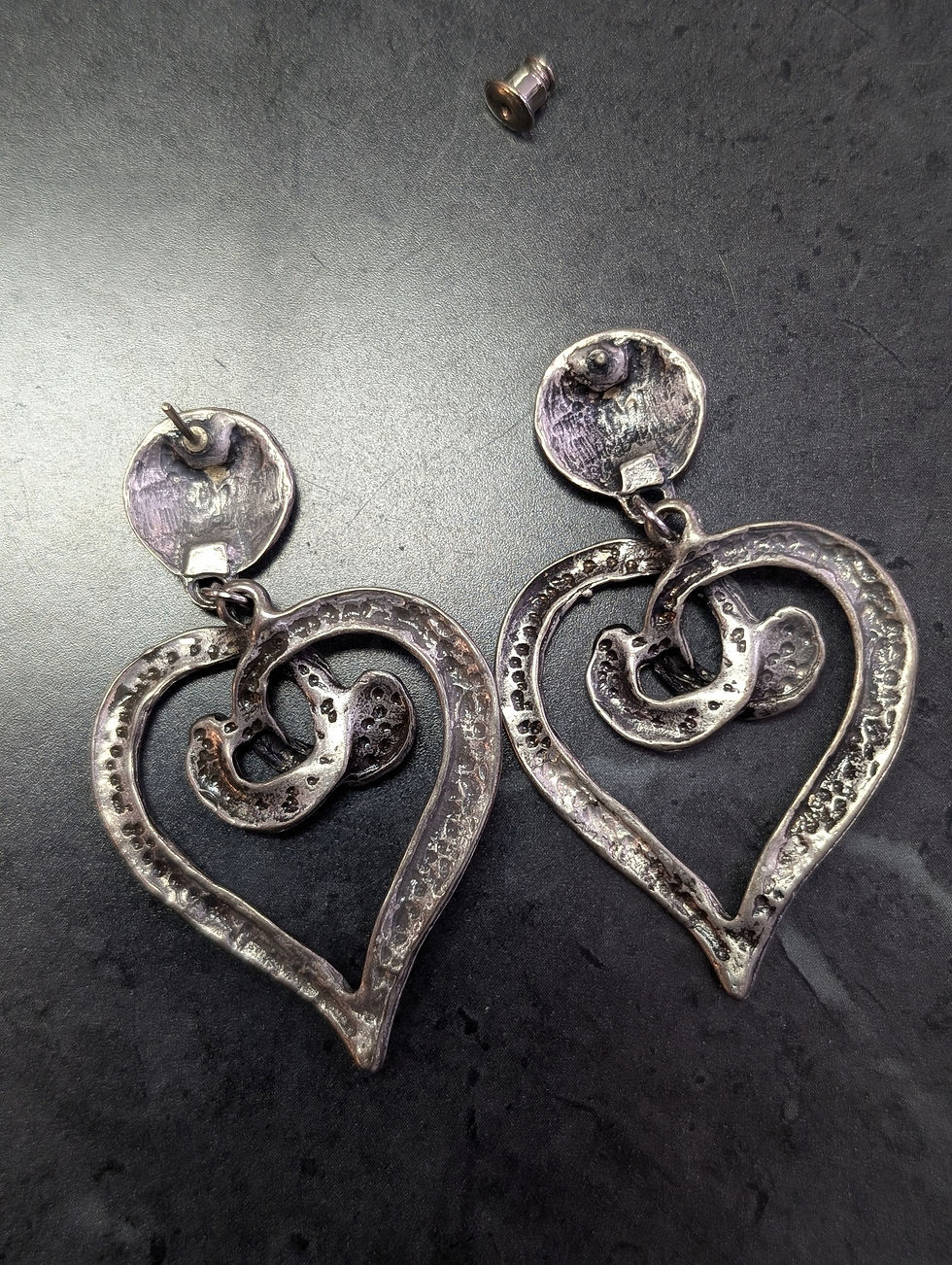 Thumbnail: Silver tone hammered chunky heart drop earrings pierced ears 90's Y2K Vibes