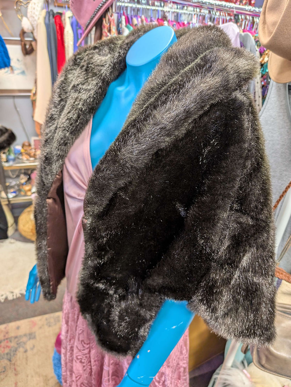 Thumbnail: Vintage Fancy Faux Fur SECOND CITY Ladies Shrug Cape Shawl Dark Brown Teddy Bear