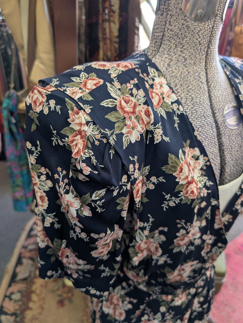 Thumbnail: 80s R.E.O Originals Ladies Dress USA Union Made 8 S Wrap Flowers