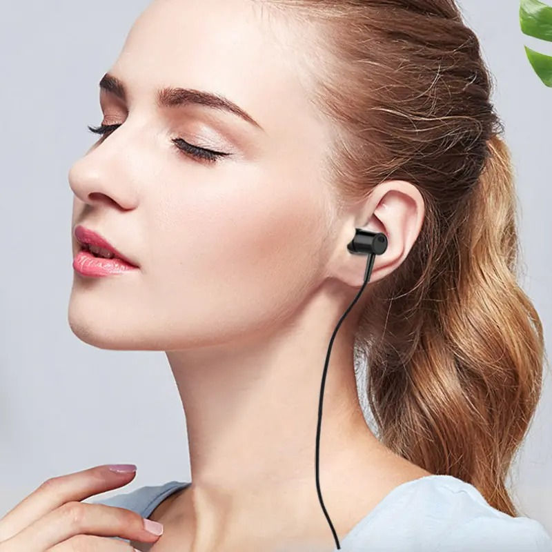 Thumbnail: D21 Wired In-Ear Headset for Mobile and PC Gaming