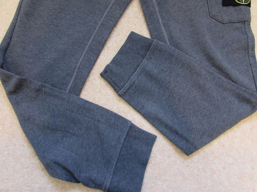 101564551 Stone Island Cargo Sweat Trousers in Grey (V0M67  