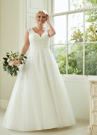 Romantica Silhouette Sarah Jane £1170