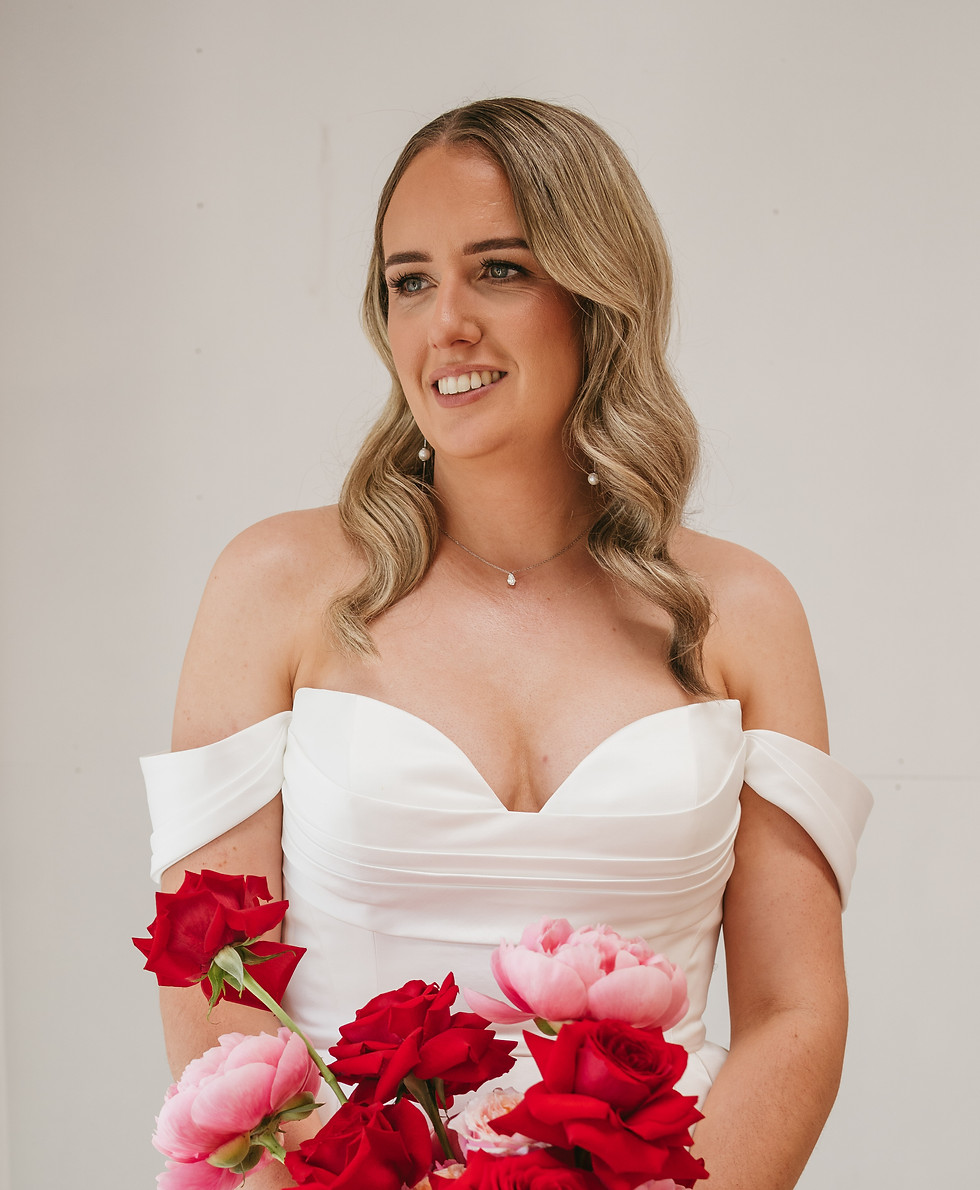 Laura Johns 2.jpg