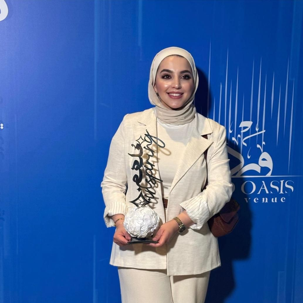 شخصيات لينكدإن: دانا اللّوزي