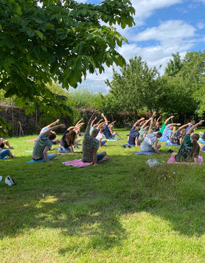 Yoga, Teamgevoel, Vergaderen in combinatie met teambuilding, Vergaderen aan de gracht in Alkmaar, Boutique Office, Vergaderen, Vergaderen aan de gracht, Vergaderen in huiselijke sfeer, Luxe vergaderen, Stijlvol vergaderen, Inspirerend vergaderen, Vergaderlocatie Alkmaar, Vergaderen aan de gracht, Vergaderen in Noord-Holland, Unieke vergaderlocatie in Alkmaar, Inspiratie locatie, Vergaderruimte huren, Inspirerende Vergaderruimte, Stijlvolle vergaderruimte, Unieke vergaderruimte, Luxe vergaderruimte, Vergaderruimte in Alkmaar, Vergaderruimte in Noord Holland, Vergaderruimte in Dijk en Waard, Vergaderruimte in huiselijk sfeer