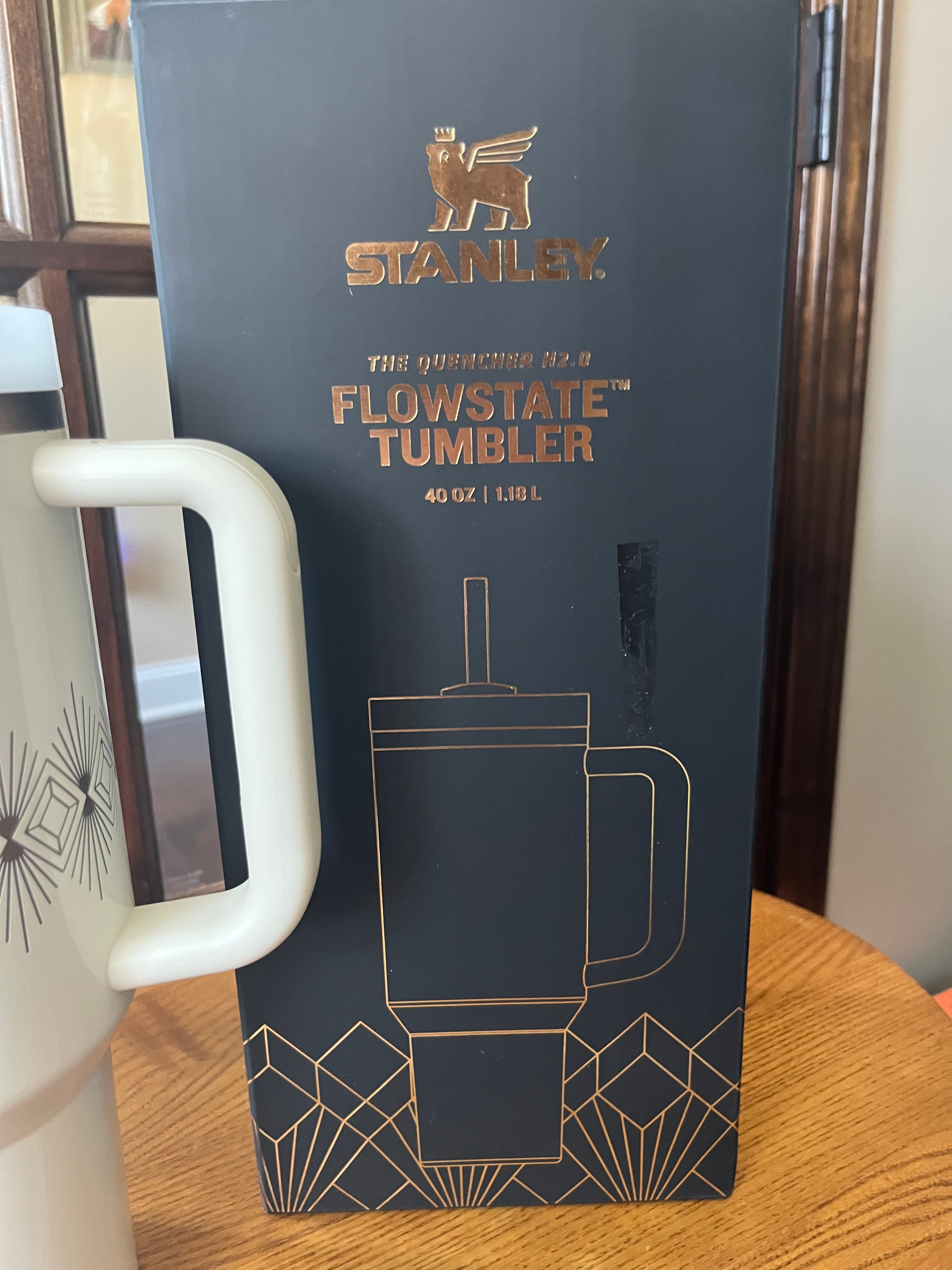 Stanley 40 oz Limited Edition Quencher H2.0 FlowState Tumbler – Ivory & Gold