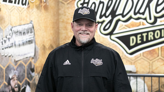 Bud Simon brings an extensive coaching background and a proven track record of success to the HoneyBaked organization. Before joining HoneyBaked, he most recently served as the Girls Hockey Director for the Pittsburgh Pens Elite program. In addition to coaching the 12U & 16U Girls teams, Bud also serves as HoneyBaked’s Girls Hockey Director, leading the program’s continued growth and player development.