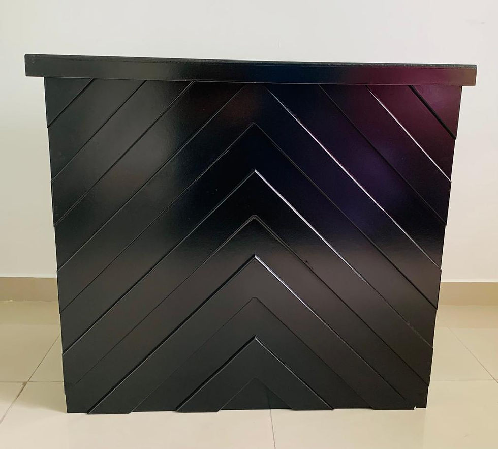 Mesa Ripada Chevron Preta Dobrável